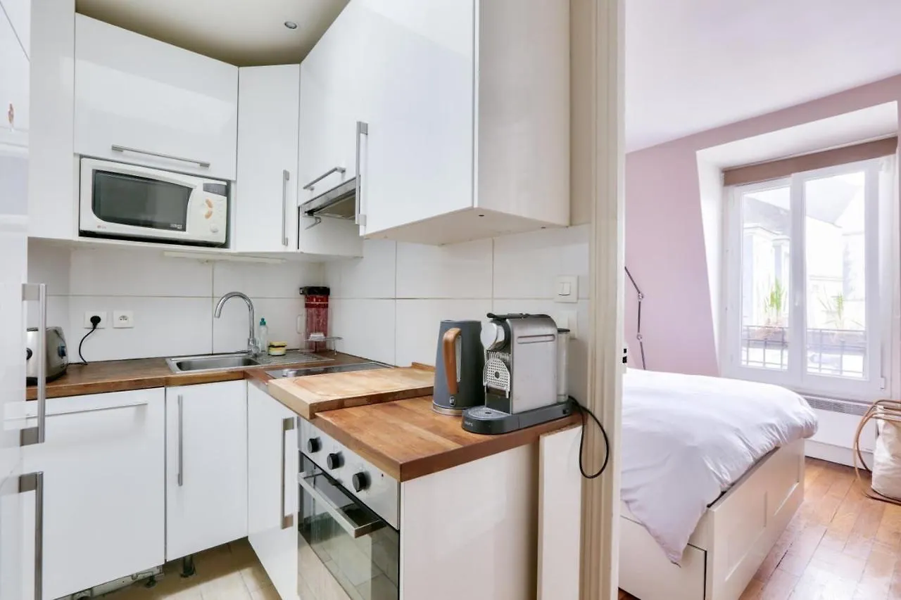 Bright Apartment Ideal For 2 In The 15Th Arrondissement París 0*,  Francia